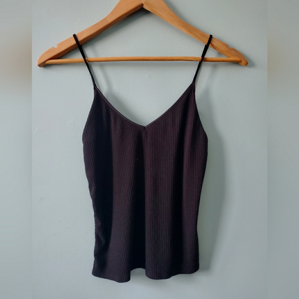 Aritzia Wilfred Free Black Ribbed V-neck Tank size M